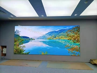 실내 LED 광고 디스플레이 1500cd 밝기 및 눈길을 끄는 메시지에 대한 철 / 다이 캐스팅 알루미늄 캐비닛 재료