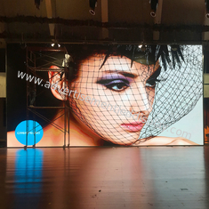 1500cd/m2 터치 스크린 원격 제어 기능이 있는 인터랙티브 실내 LED 디스플레이