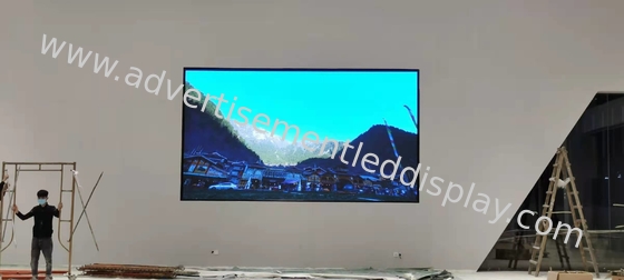 6500K-9500K 실내 광고 LED 디스플레이 60도 수직 관점
