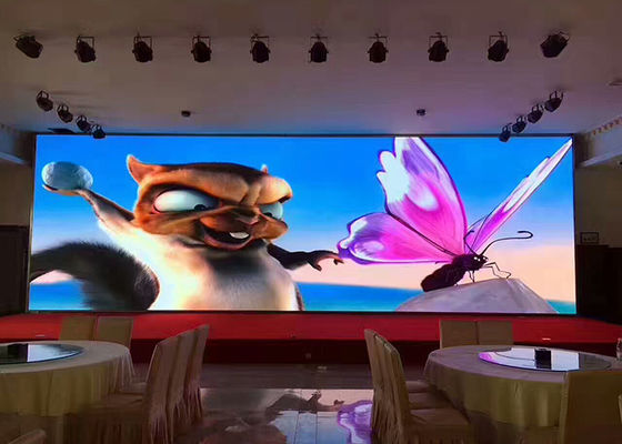 1600Hz 실내 광고 LED 디스플레이, P3 주도하는 영상 디스플레이 패널